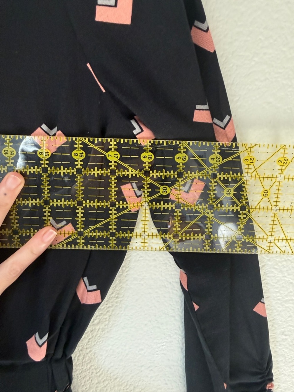 Corey Lynn Calter - Anthropologie- Navy Jumpsuit with Pink arrow pattern - Small - Picture 6 of 10